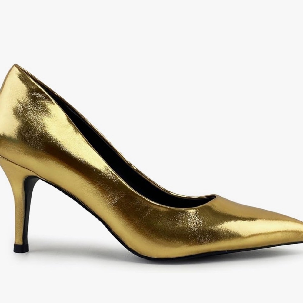 VACCASHE
Paris Metal Leather Needle Heel Shoes, Gold Paris - Picture 6 of 8